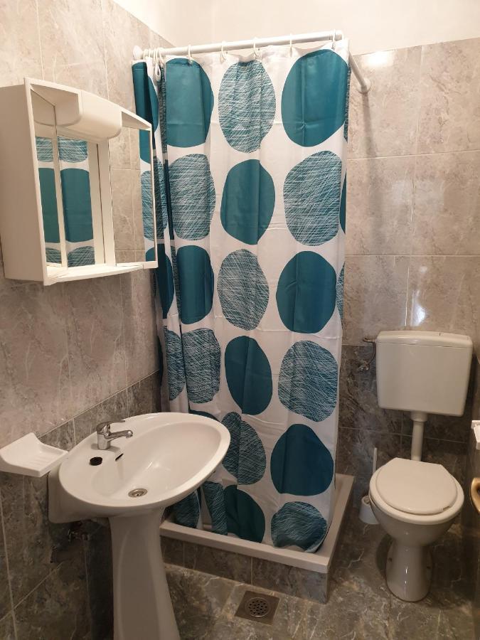 Apartments And Rooms With Parking Space Metajna, Pag - 4120 Екстериор снимка